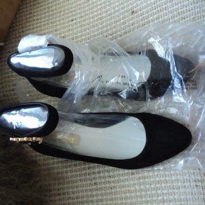 NEW Nine West Size 6M shoes